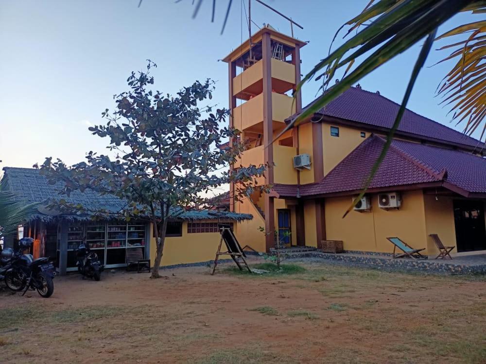 Omah Laut Bondo Jepara - By The Beach, Direct View Of The Sea, Great Base For Water Sports Margokerto Dış mekan fotoğraf