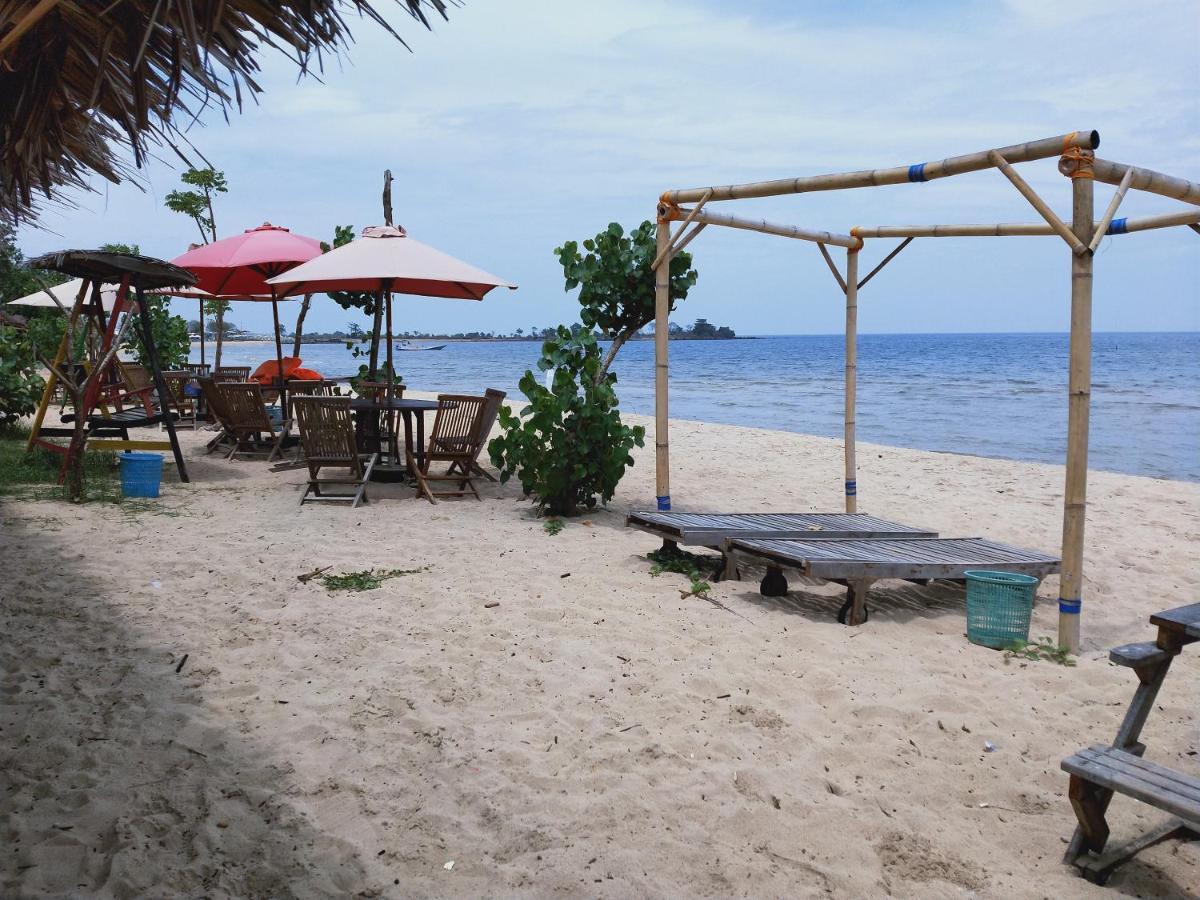 Omah Laut Bondo Jepara - By The Beach, Direct View Of The Sea, Great Base For Water Sports Margokerto Dış mekan fotoğraf
