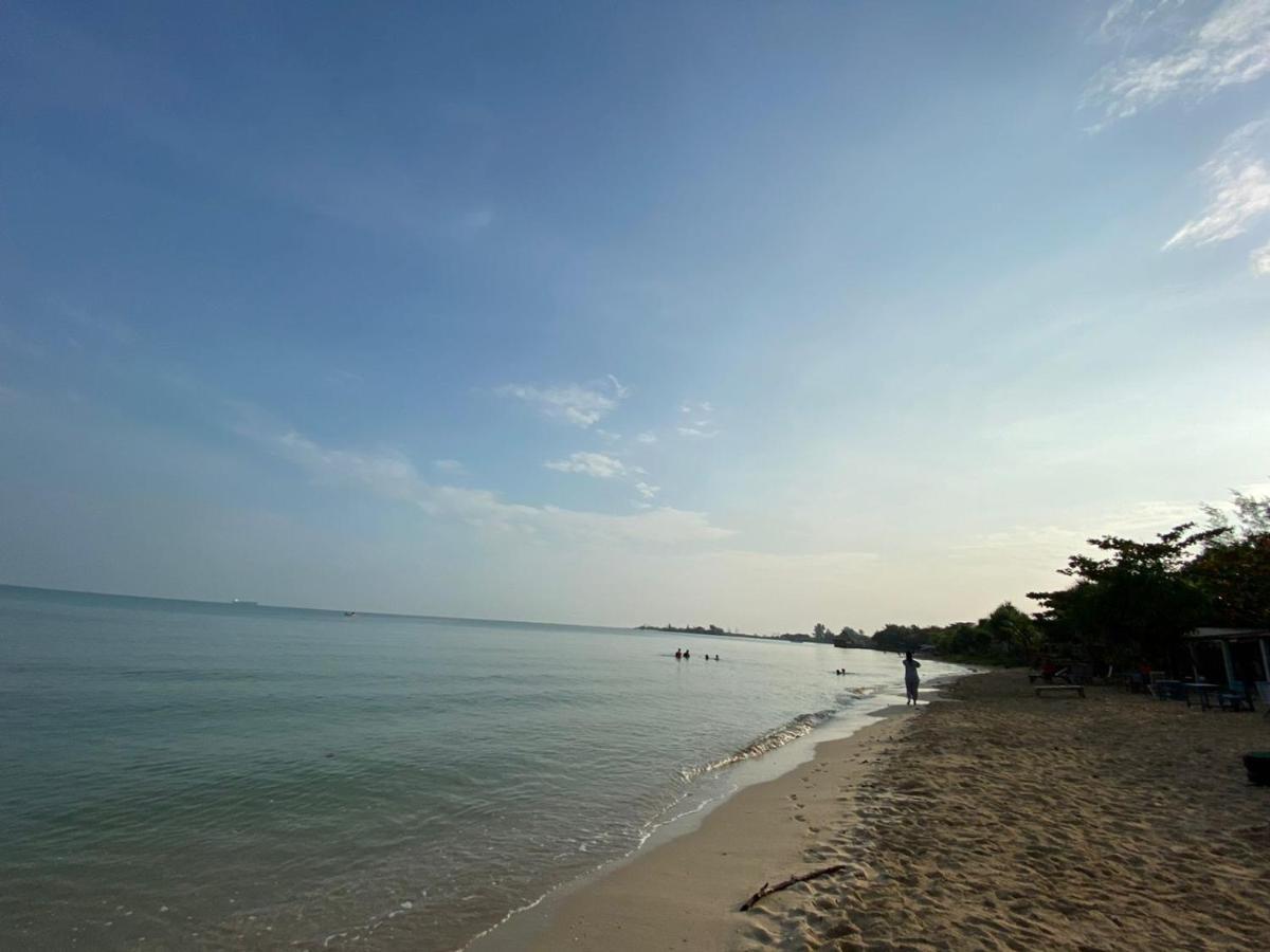 Omah Laut Bondo Jepara - By The Beach, Direct View Of The Sea, Great Base For Water Sports Margokerto Dış mekan fotoğraf