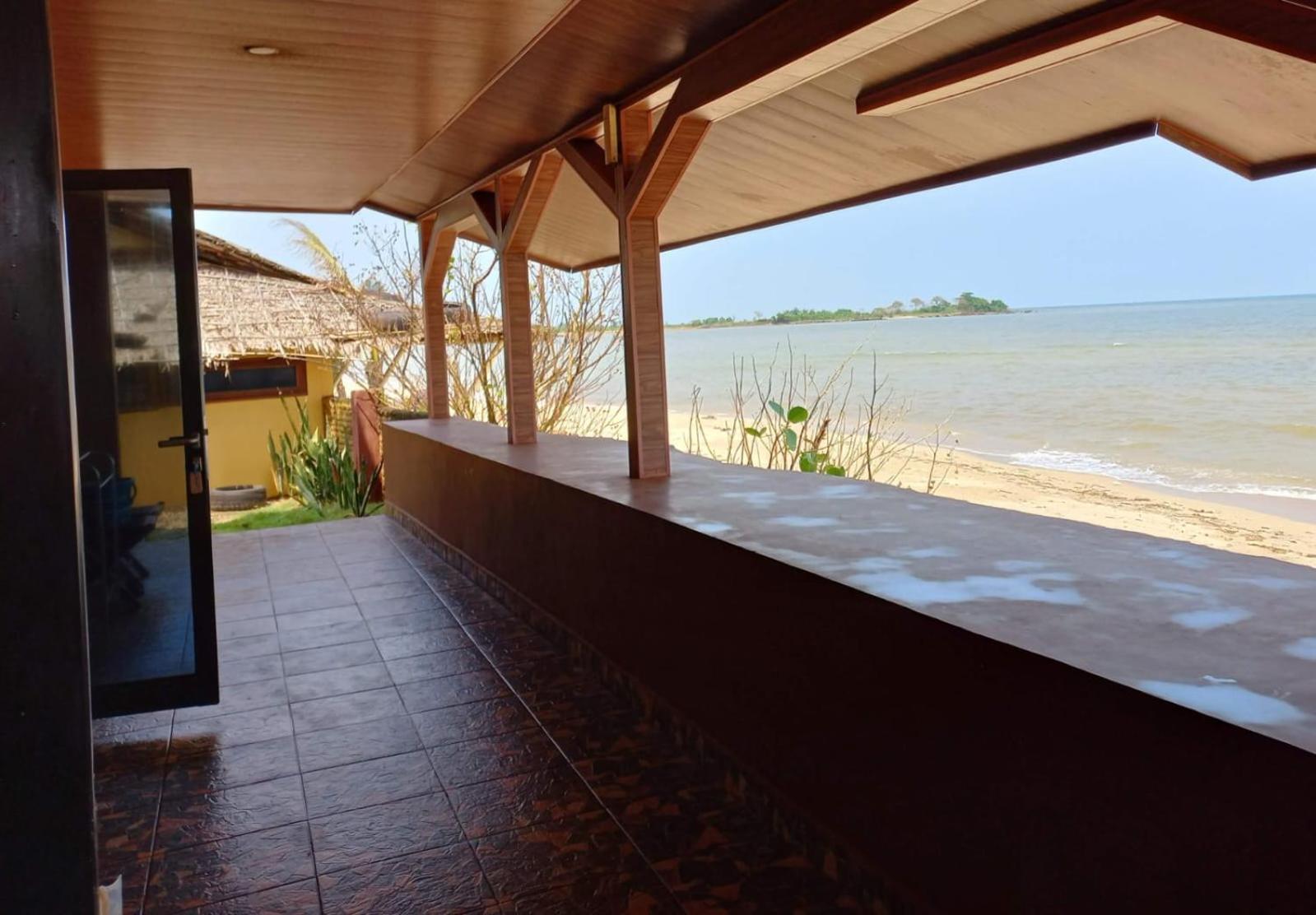 Omah Laut Bondo Jepara - By The Beach, Direct View Of The Sea, Great Base For Water Sports Margokerto Dış mekan fotoğraf